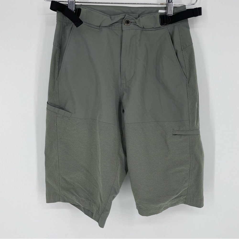REI hiking flexiable climbing shorts size 28